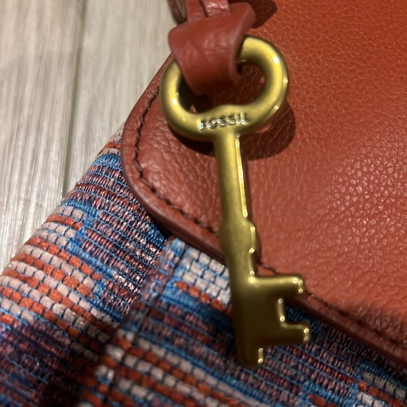 Fossil Kinley Fabric Small Crossbody - Picture 3 of 7